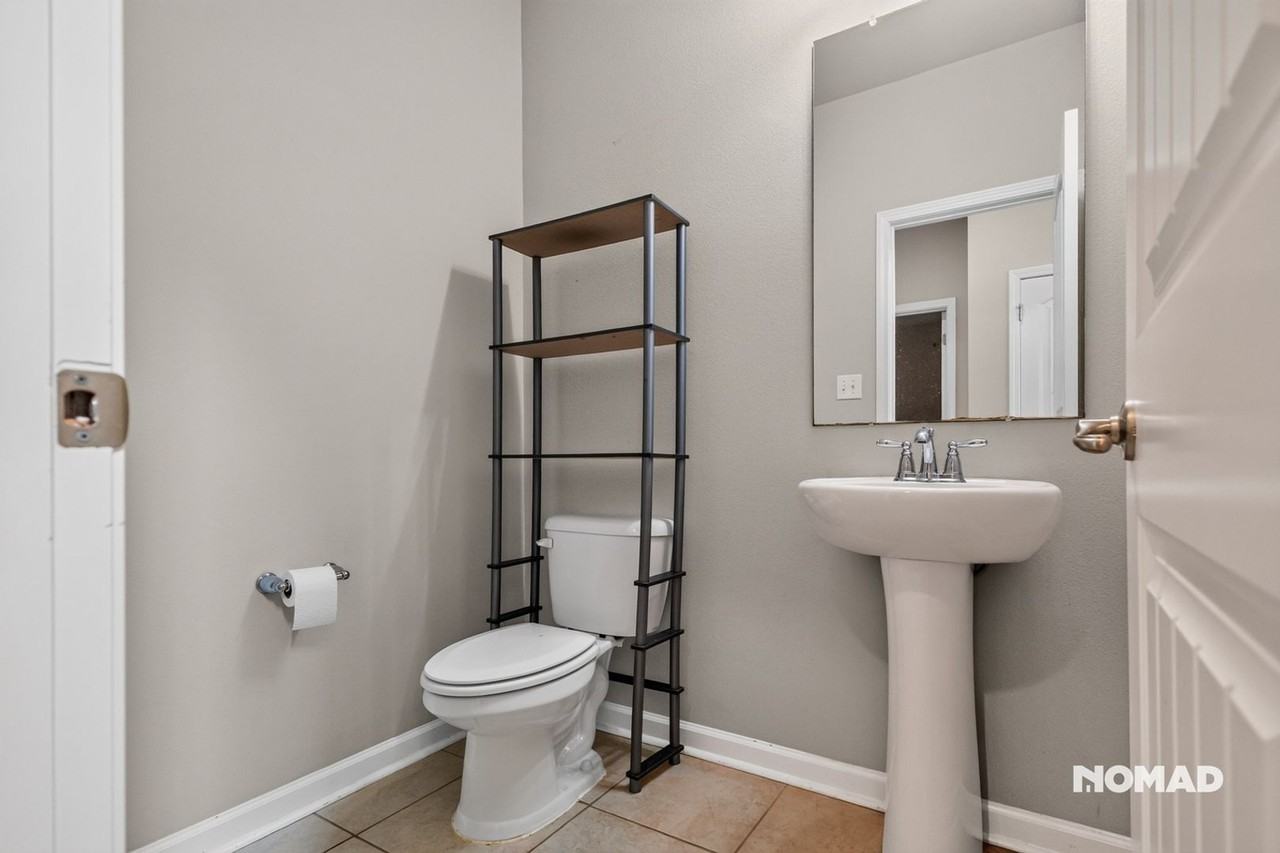 39394 Legacy Lake Dr - Photo 6 of 17