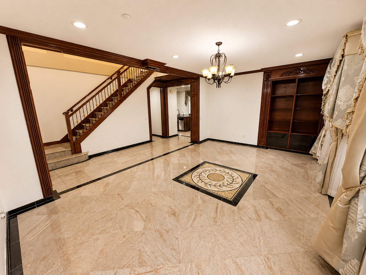 621 Marbella Ct - Photo 7 of 43
