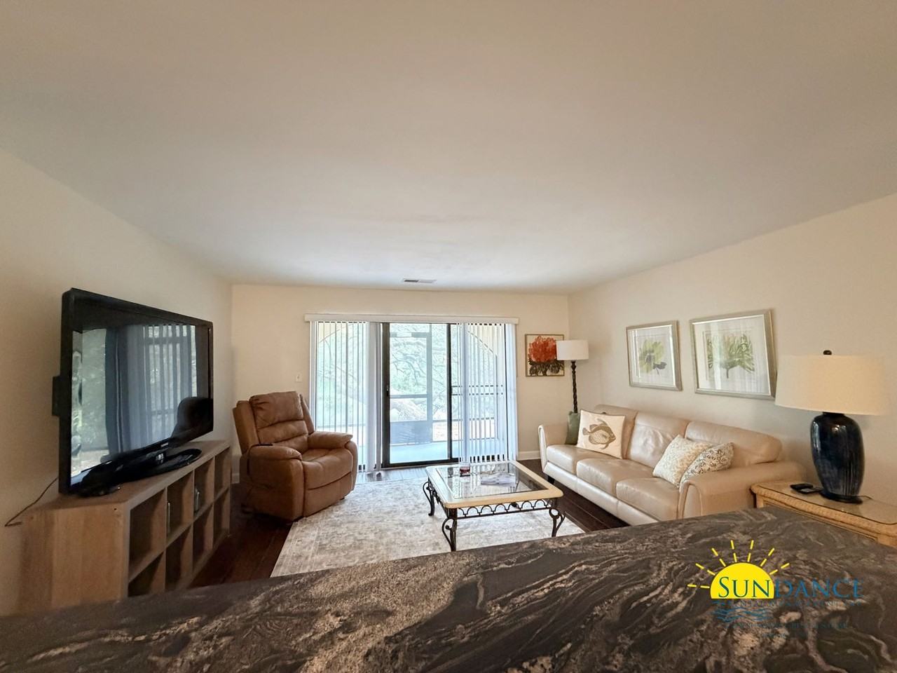 103 Westlake Ct - Photo 4 of 24