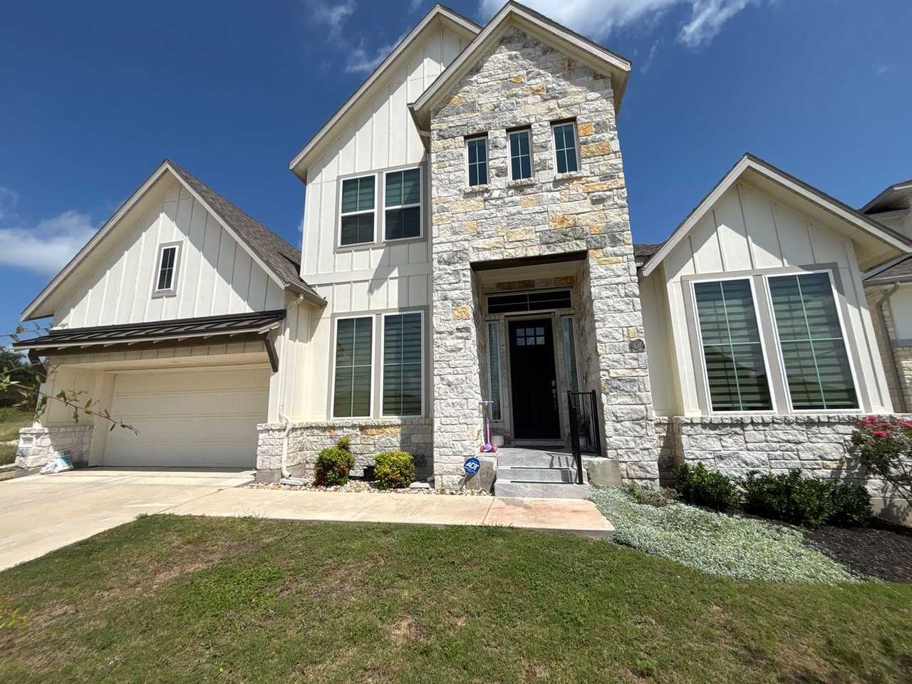16916 Morelle Dr - Photo 2 of 37