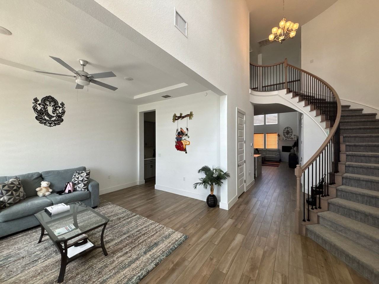 16916 Morelle Dr - Photo 3 of 37