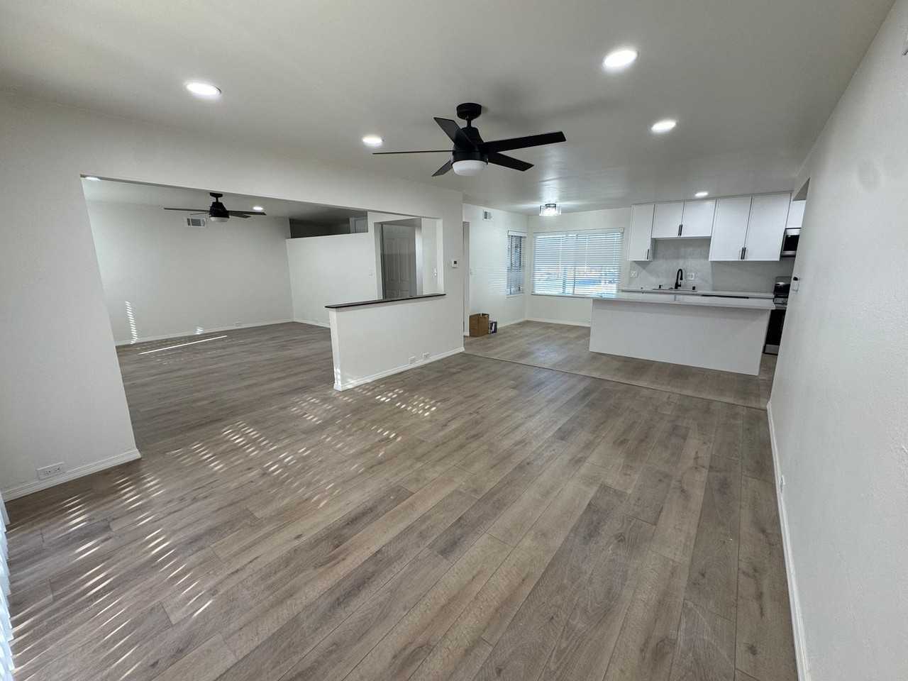 1058 Benjamin Pl - Photo 6 of 19
