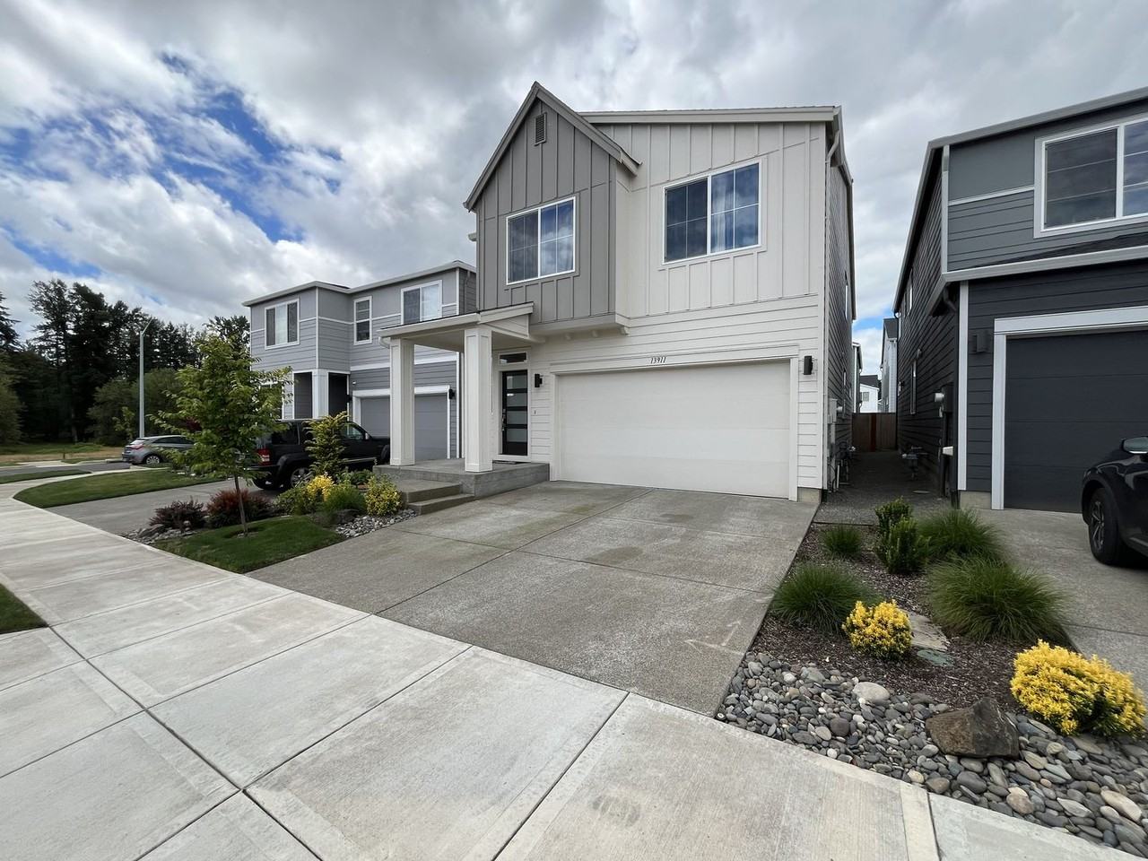 13911 Sw 172nd Ave - Photo 2 of 50