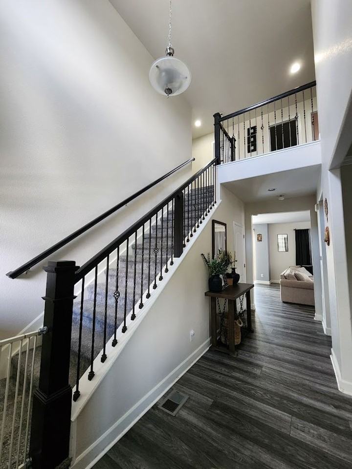 7546 Sabino Ln - Photo 2 of 31