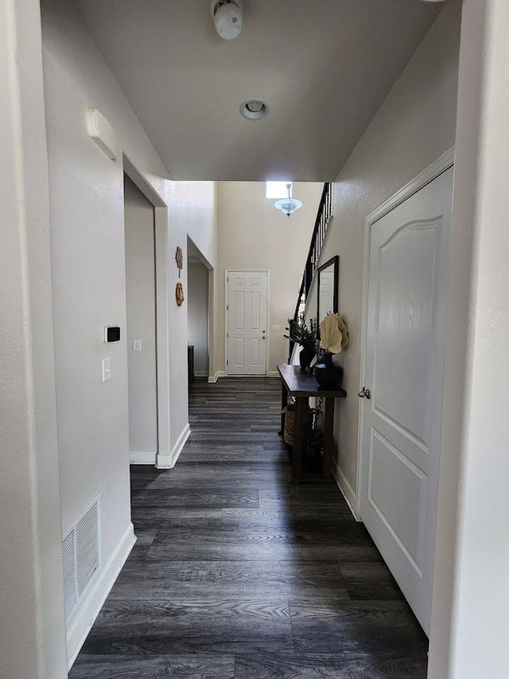 7546 Sabino Ln - Photo 5 of 31