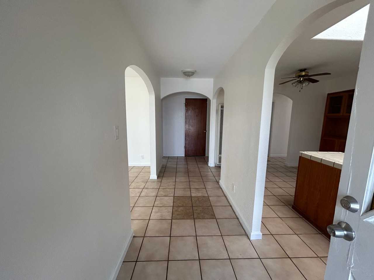 1430 Linwood Dr - Photo 5 of 24