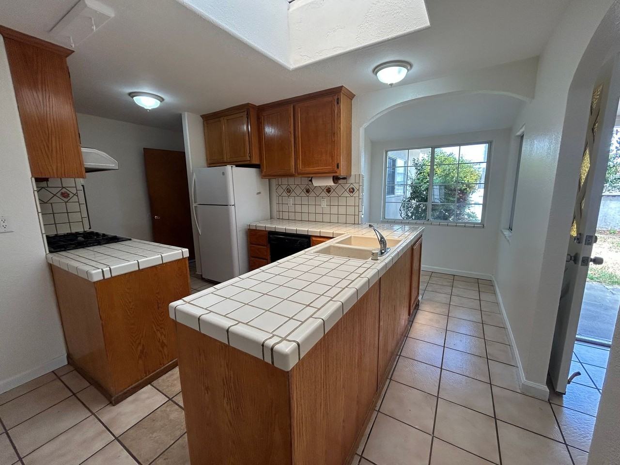 1430 Linwood Dr - Photo 6 of 24