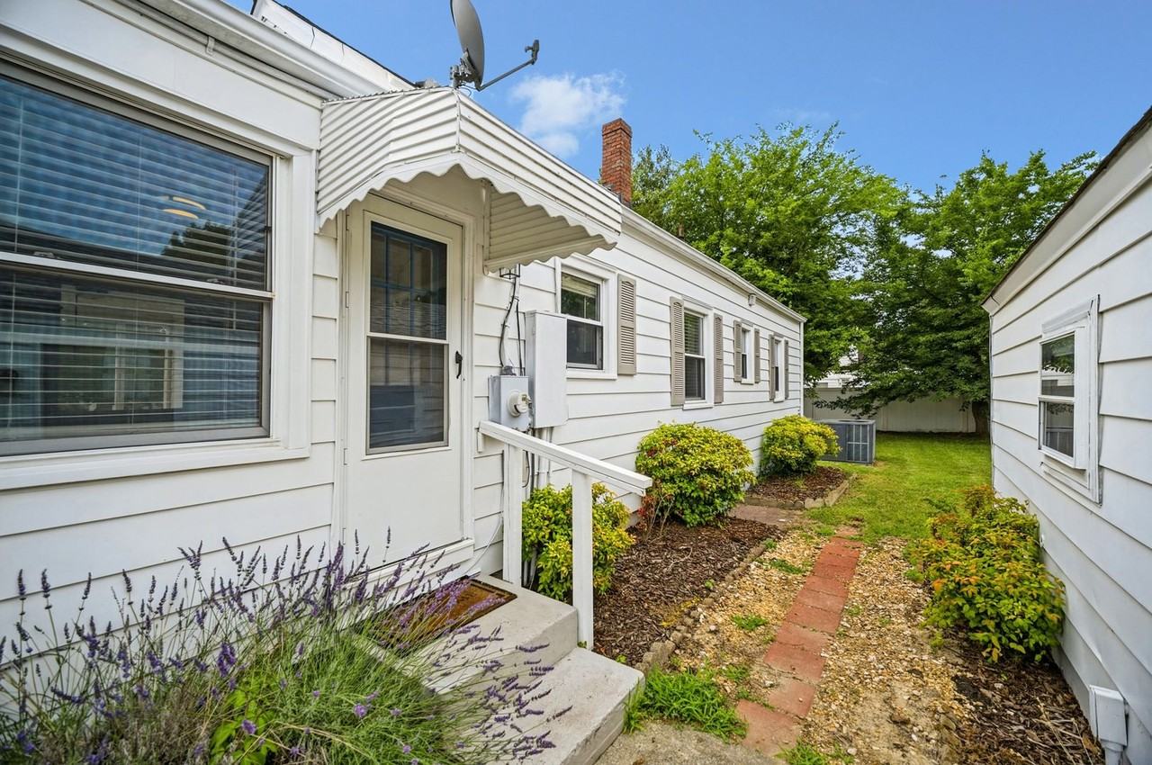 539 Austin St - Photo 5 of 25