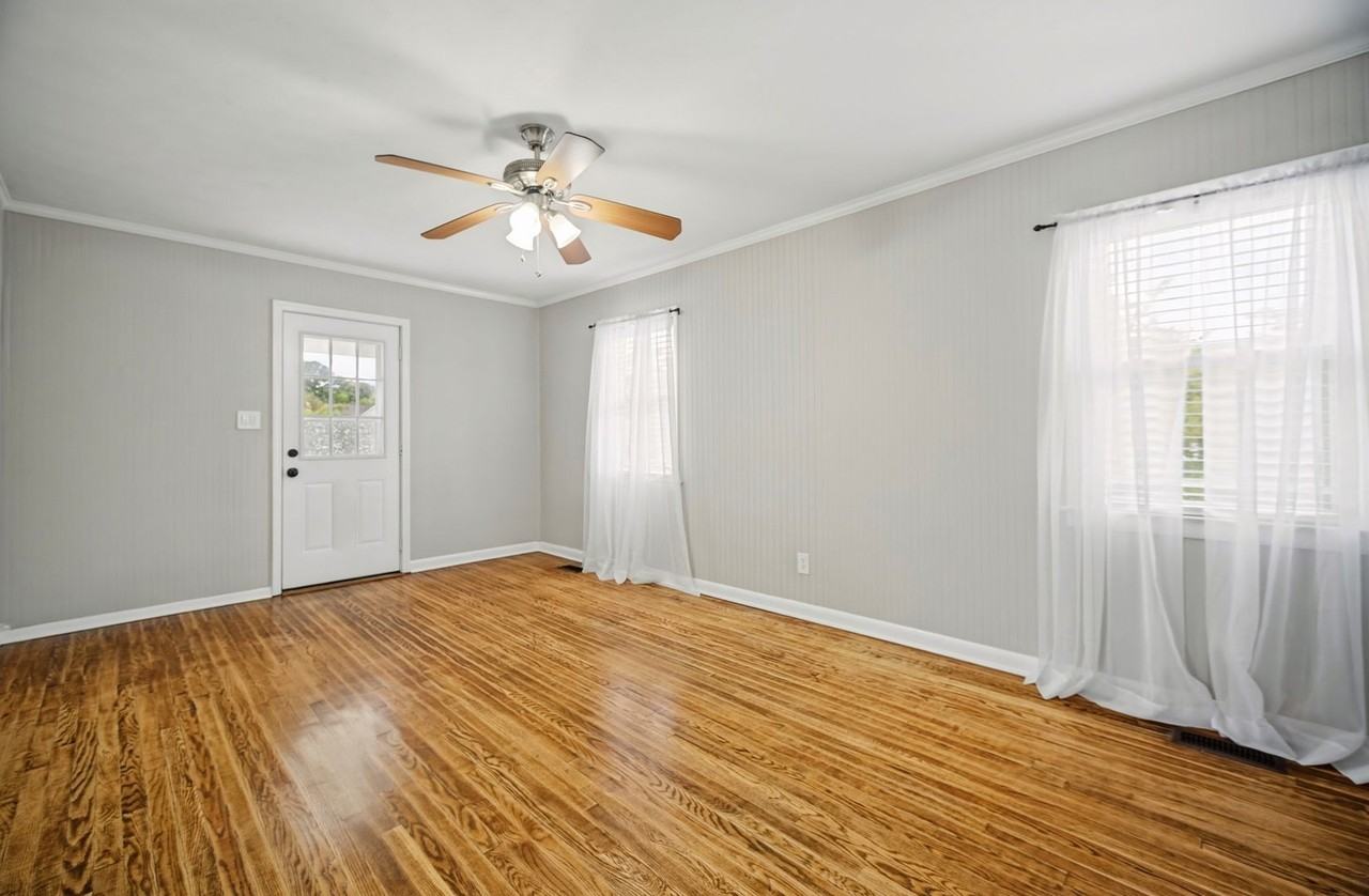 539 Austin St - Photo 7 of 25