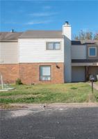featured image of 912 Navidad St