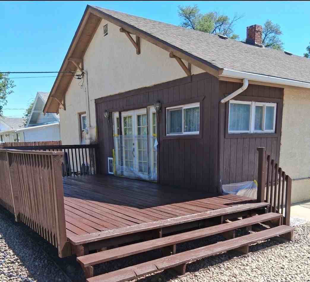 1827 Pine St - Photo 3 of 17
