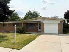 featured image of 6884 S Bella Vista Dr