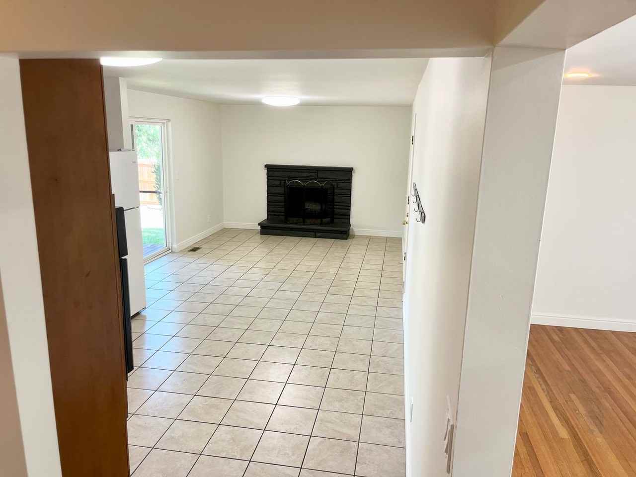 6884 S Bella Vista Dr - Photo 4 of 19