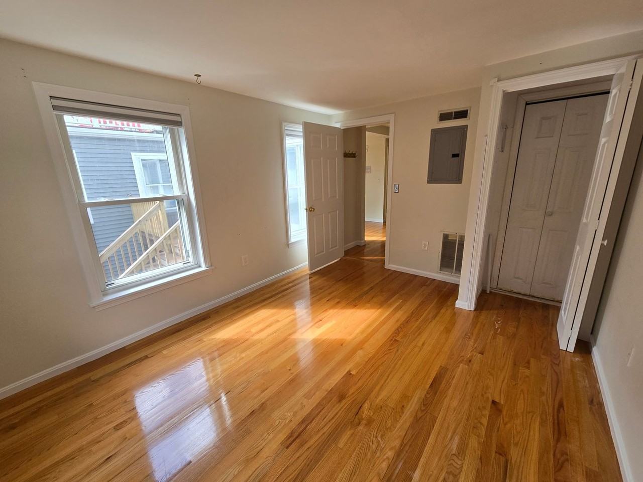 314 W 4th St #3 - Photo 6 of 19