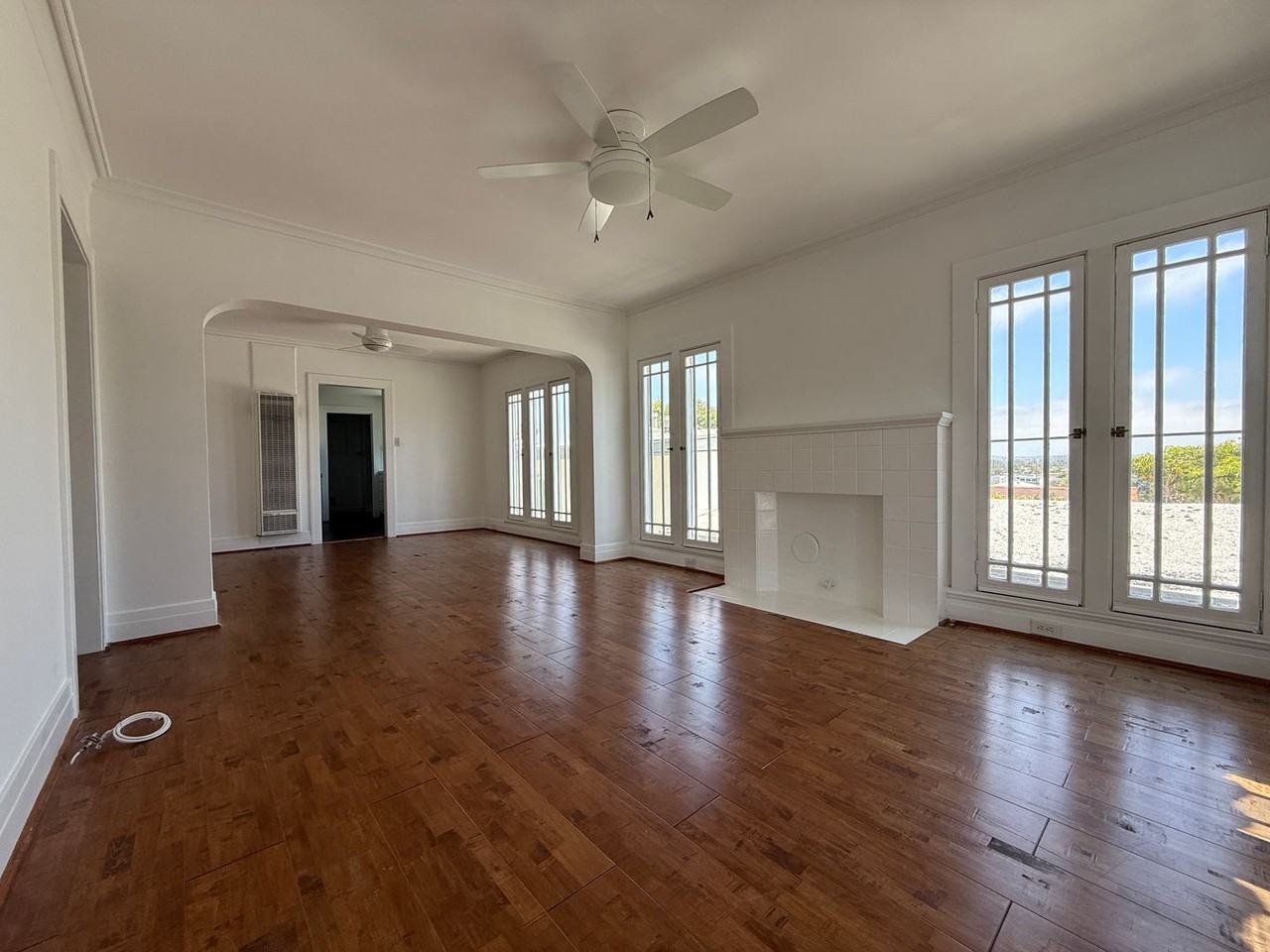 208 4th Ave - Photo 2 of 21