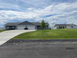 featured image of 2856 Road H Ne