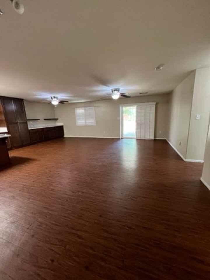 5429 White Wheat Ave - Photo 5 of 21