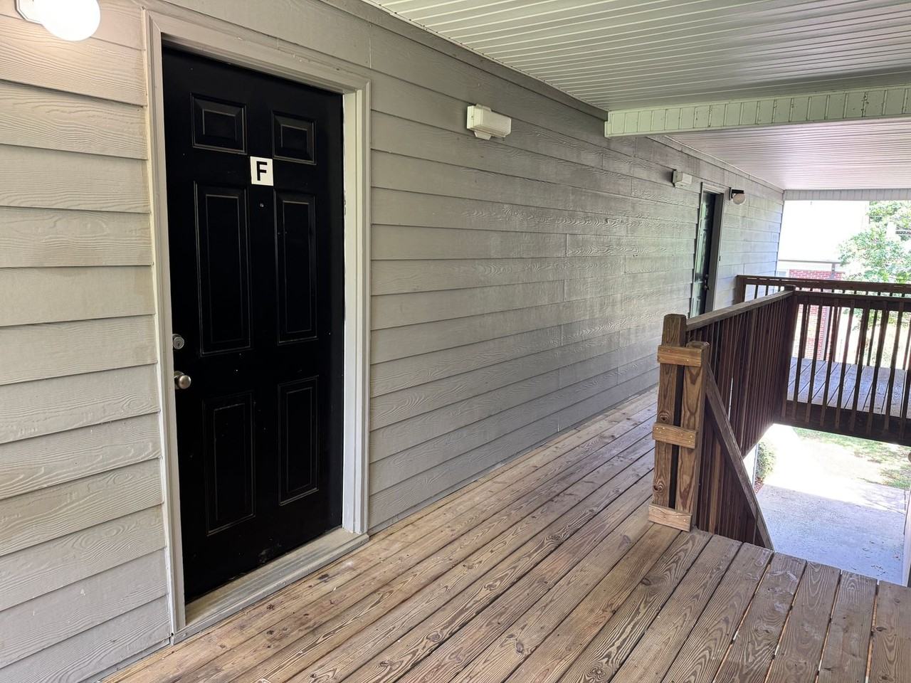1911 Walker Ave #F - Photo 3 of 17