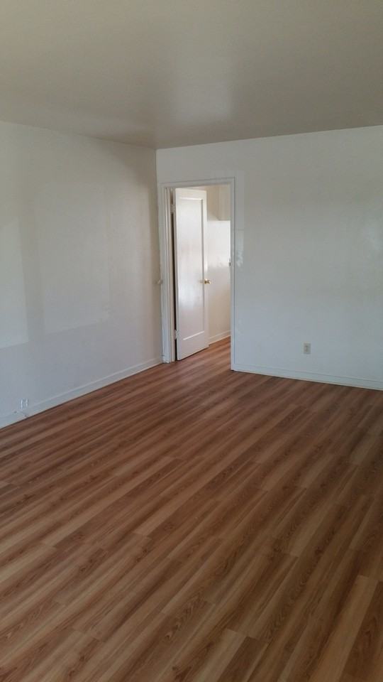 618 Utah St - Photo 2 of 12