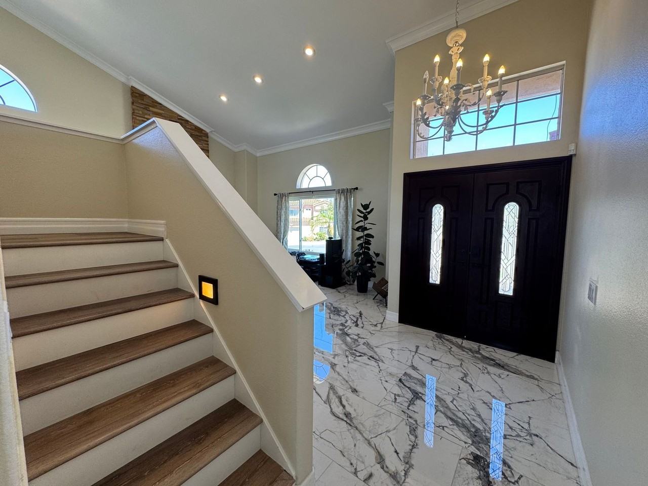 1659 Lisbon Pl - Photo 4 of 27