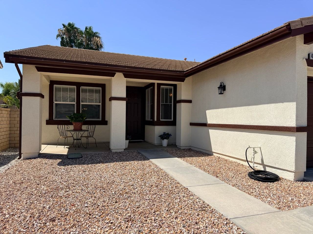 40889 Robards Way - Photo 2 of 23