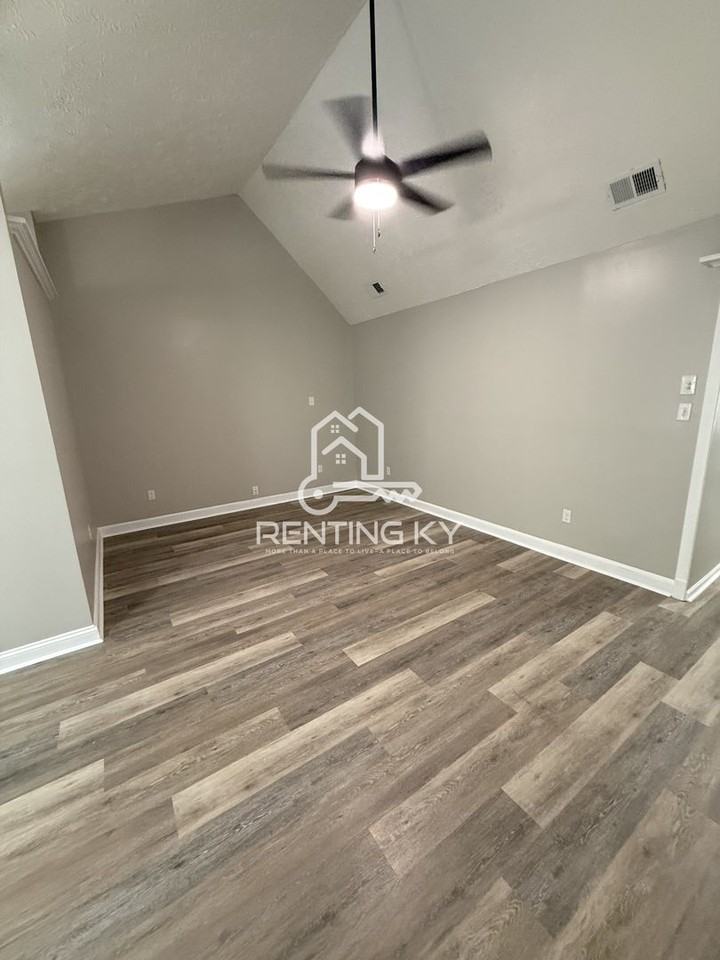 3308 Valhalla Dr - Photo 2 of 12