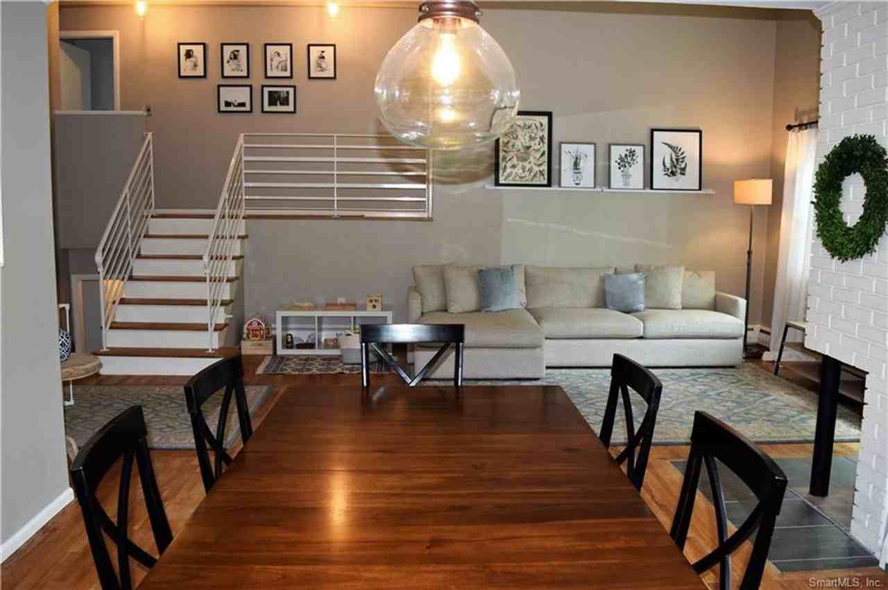 61 Carlyle Rd - Photo 5 of 15