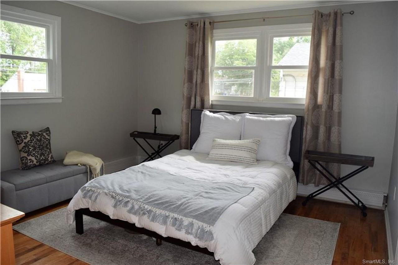 61 Carlyle Rd - Photo 7 of 15