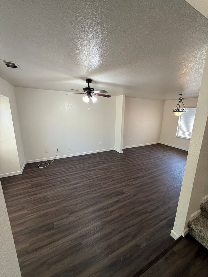 1808 Tartarian Way - Photo 3 of 25
