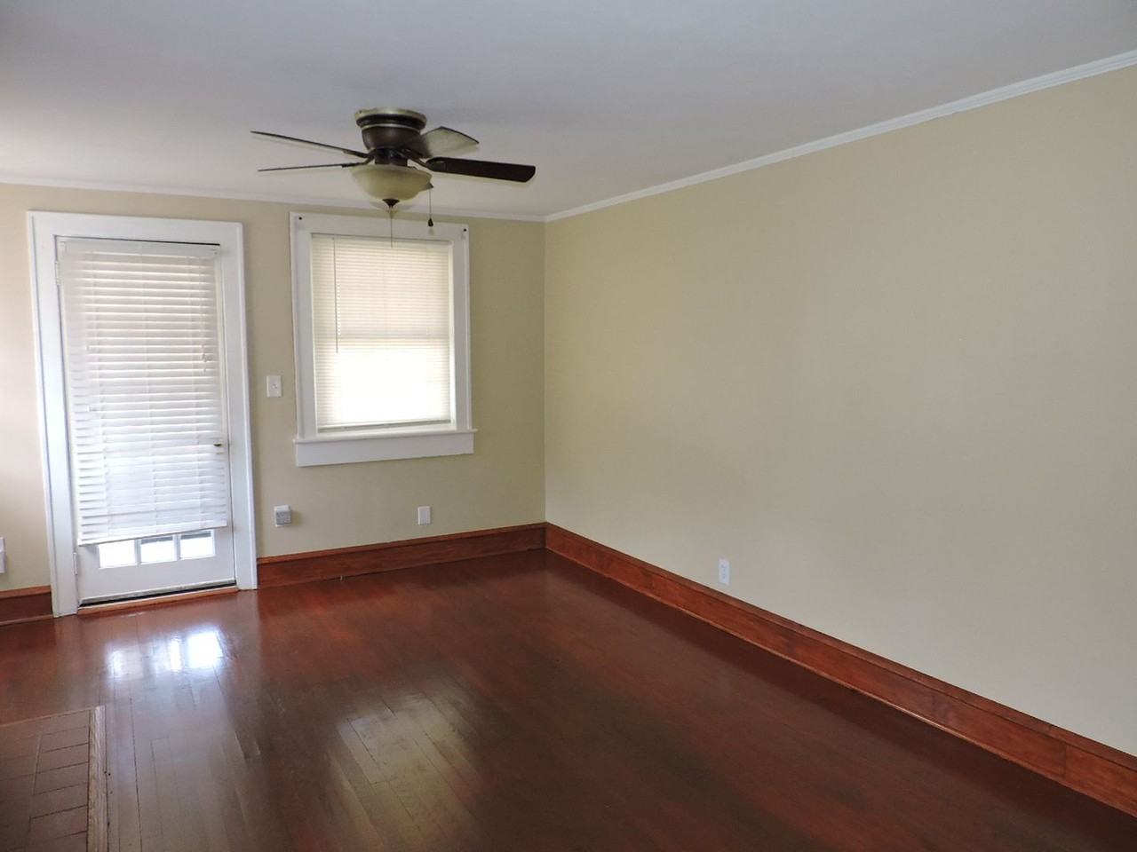6858 Belroi Rd - Photo 3 of 10