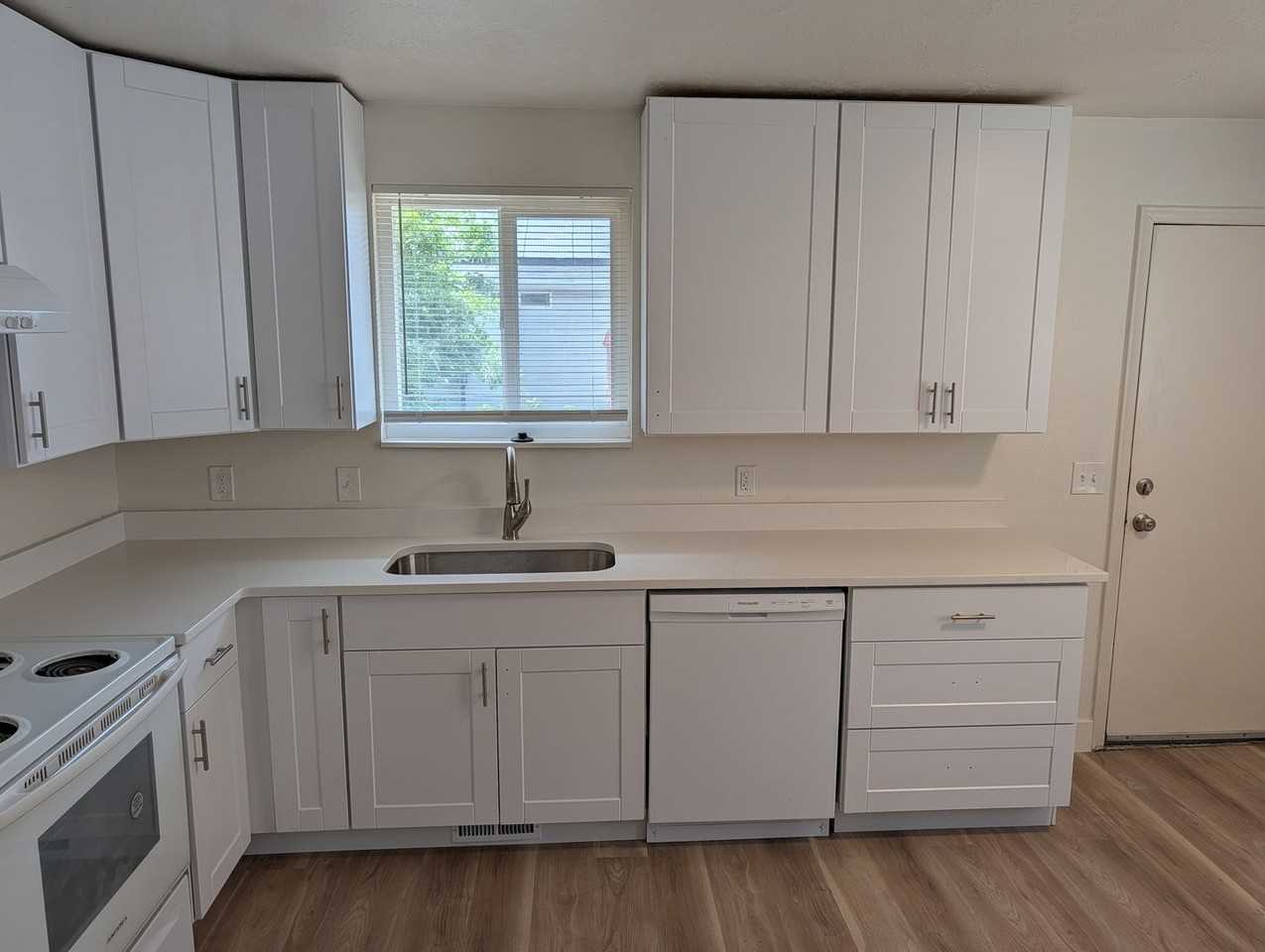 9026 S Goddard Cir - Photo 7 of 31