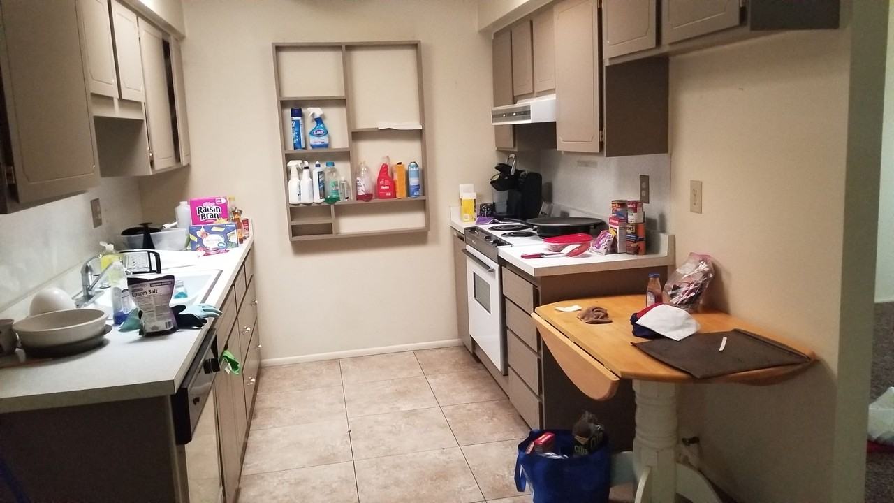9916 W Lancaster Dr - Photo 3 of 8