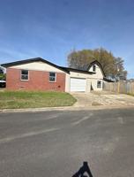 featured image of 221 Warren St