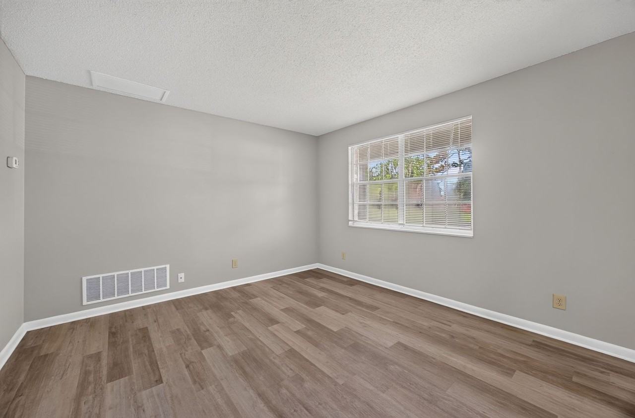 12351 Condor Dr - Photo 5 of 26