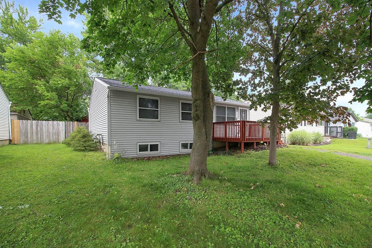 2138 Sprucefield Dr - Photo 3 of 25