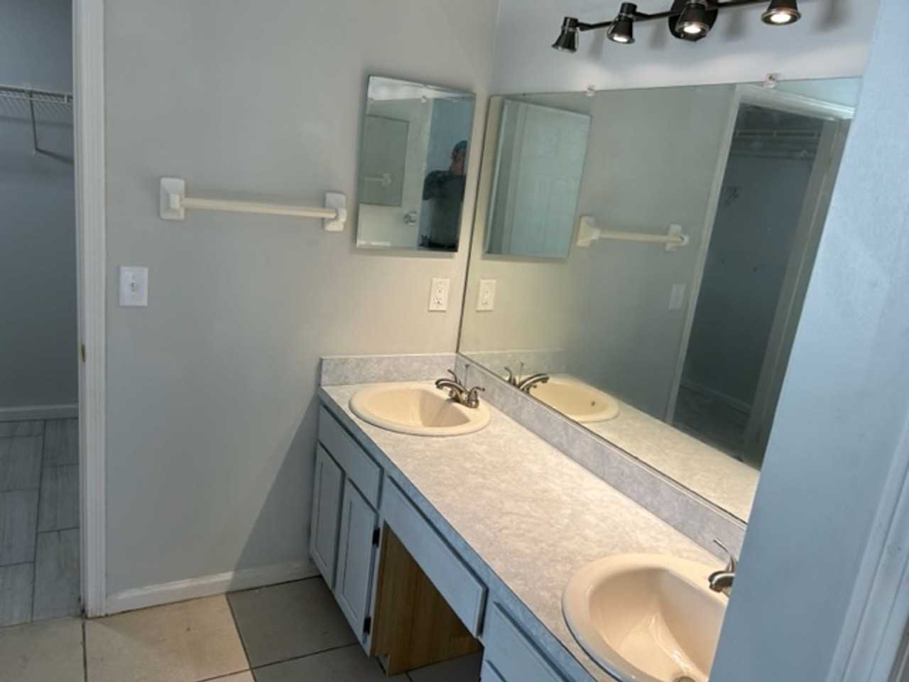 424 Rolling Rock Ct - Photo 7 of 18