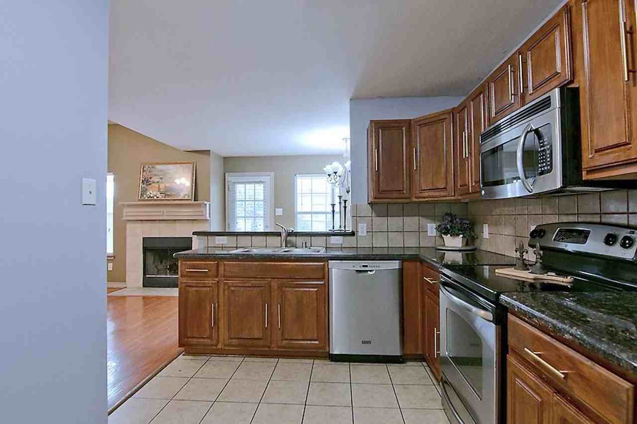 12649 Bay Ave - Photo 7 of 32