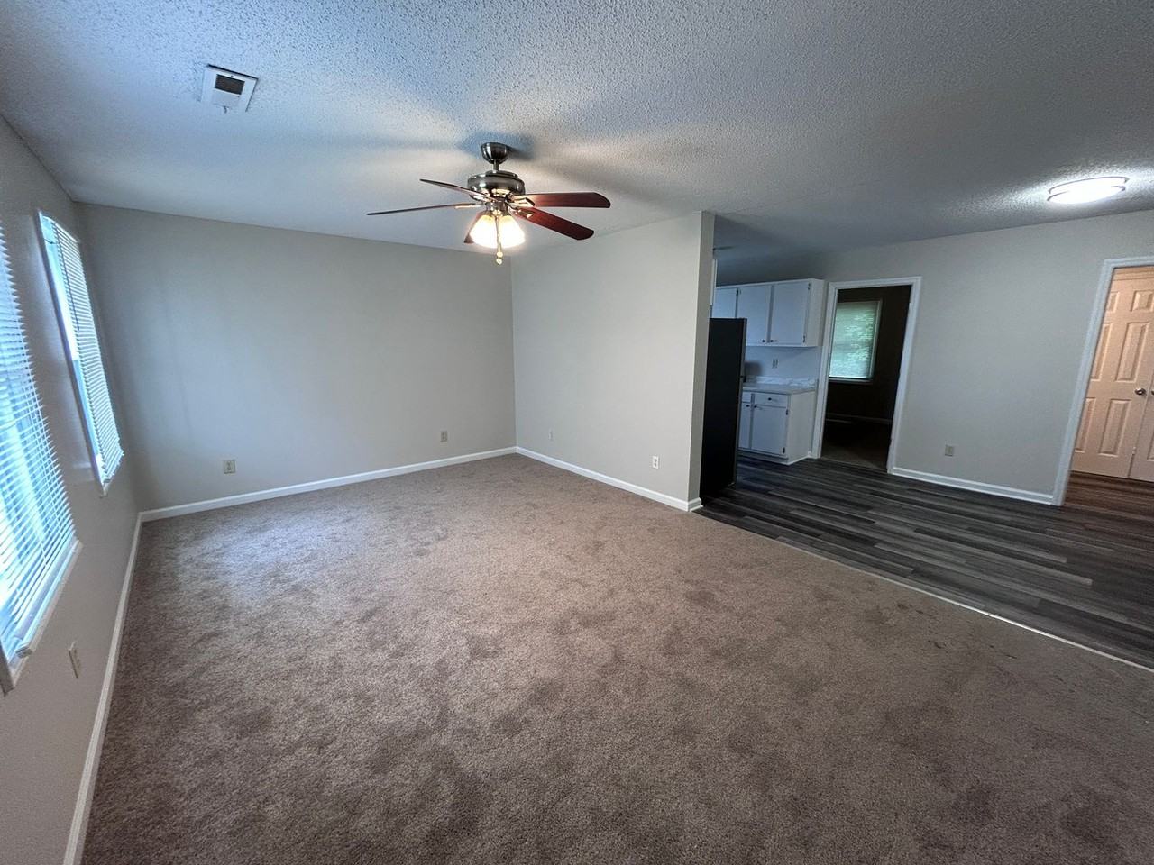 2413 Robbins St - Photo 2 of 35