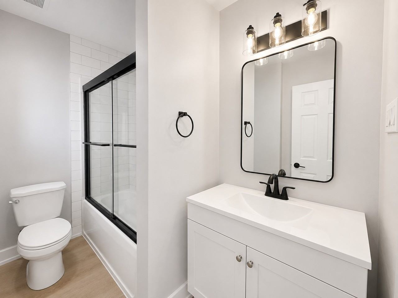 239 Harvie Avenue #2 - Photo 4 of 8