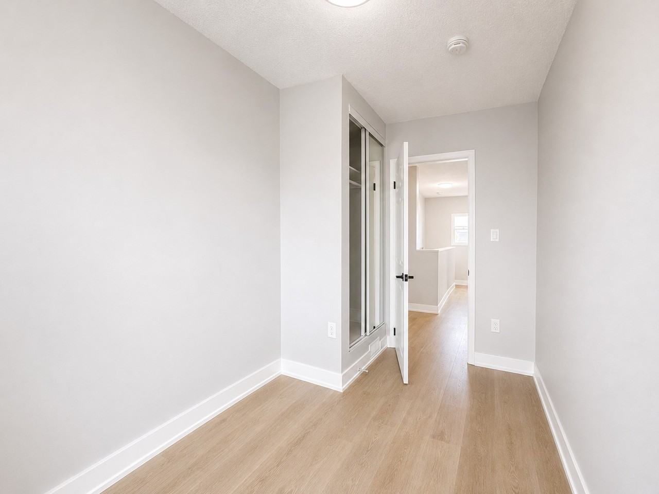 239 Harvie Avenue #2 - Photo 5 of 8