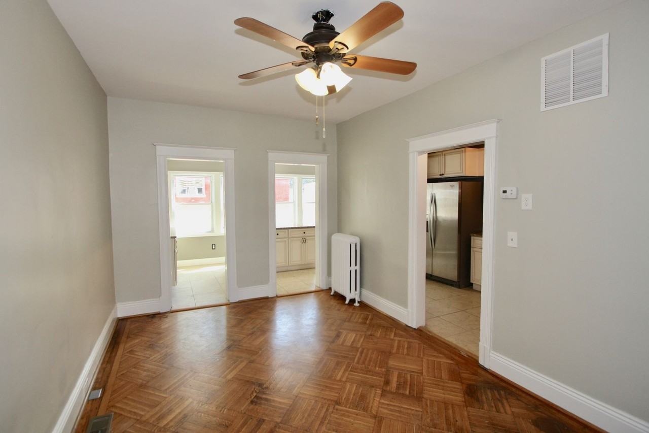 3921 Illinois Ave Nw - Photo 6 of 23