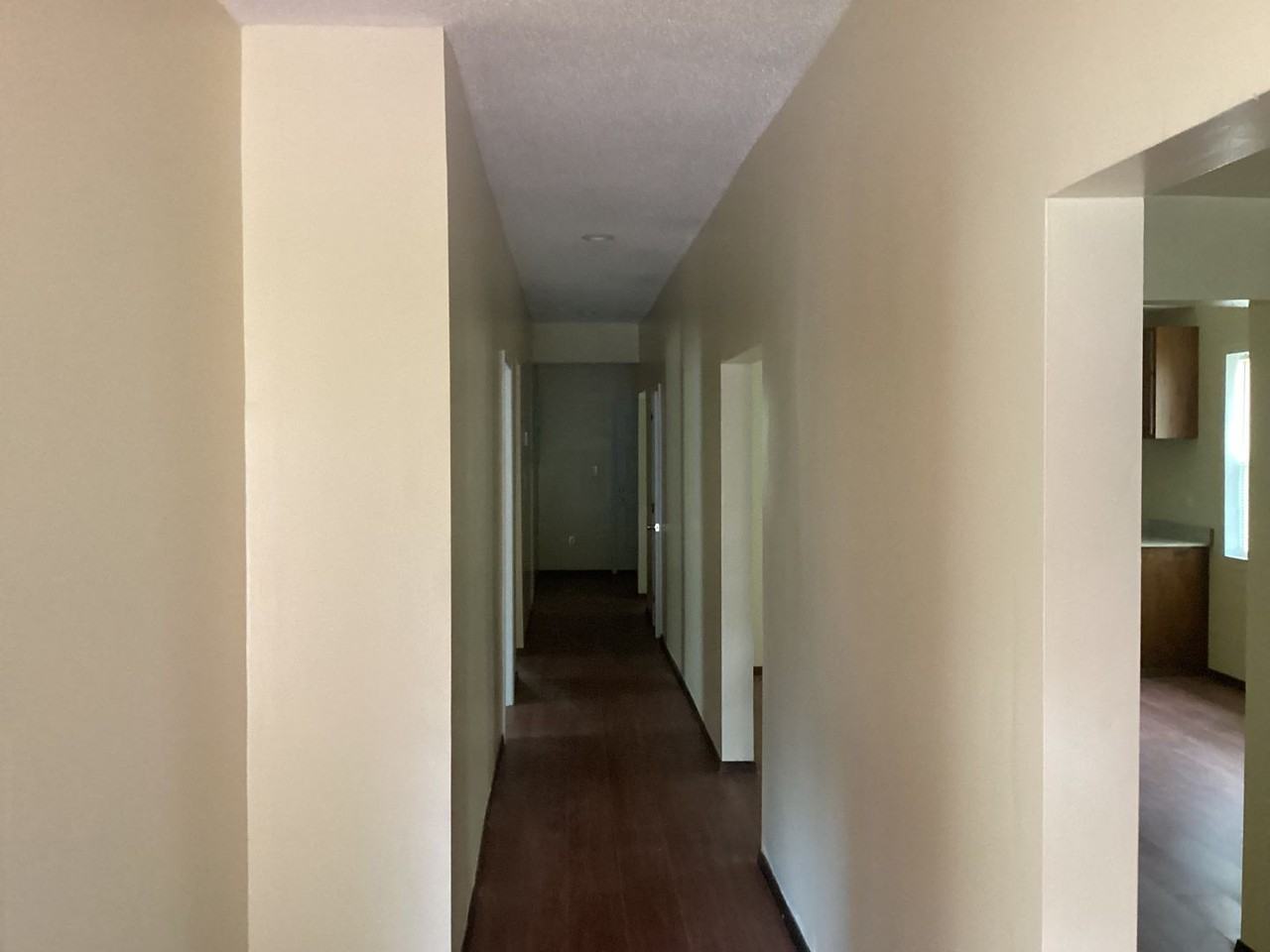 1107 Walnut St - Photo 2 of 10