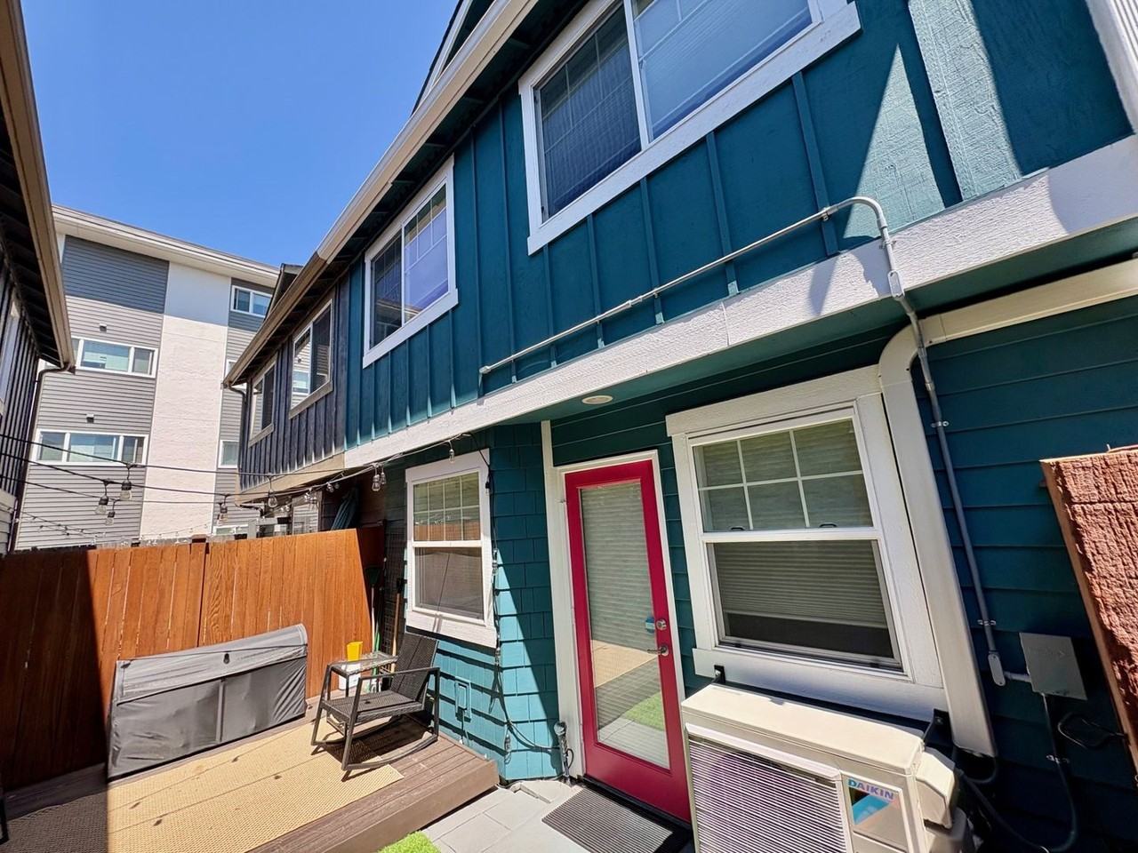 4410 44th Ave Sw #B - Photo 2 of 11