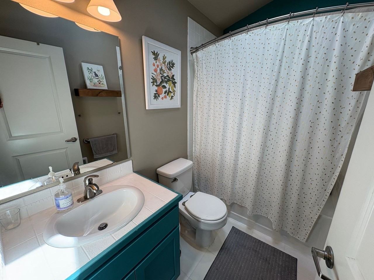4410 44th Ave Sw #B - Photo 7 of 11