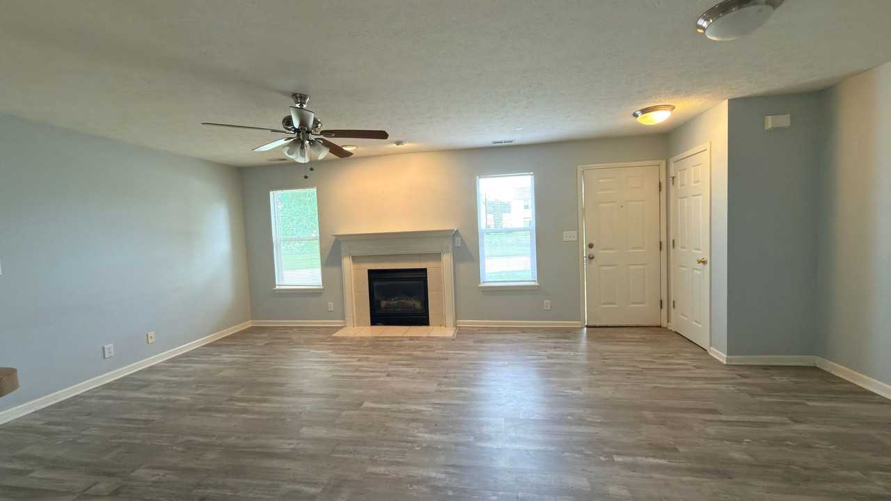 3221 Kildaire Dr #2B - Photo 5 of 17