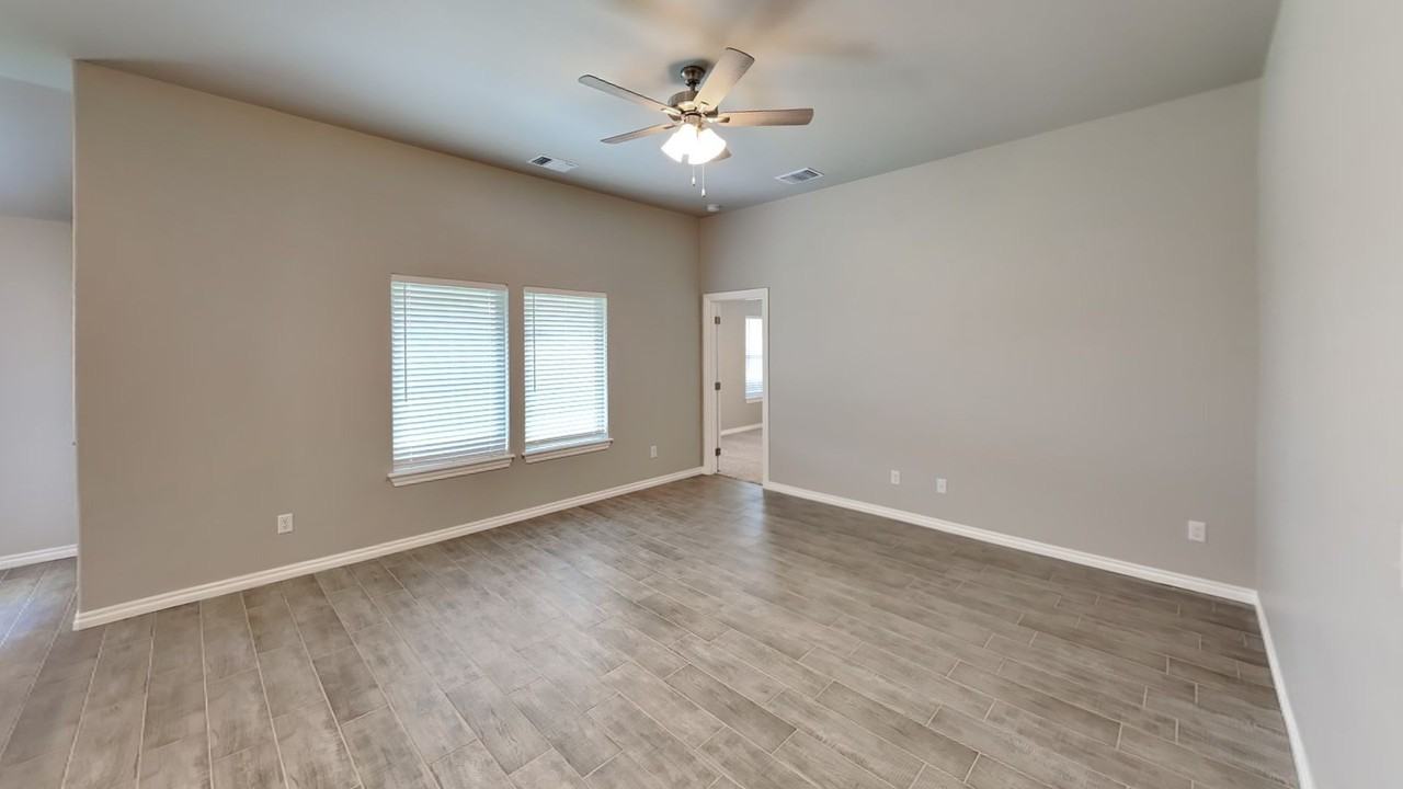 9004 Nw 127th Ter - Photo 7 of 20