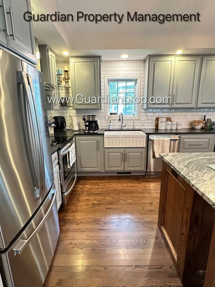 8841 Garland Ln N - Photo 4 of 16