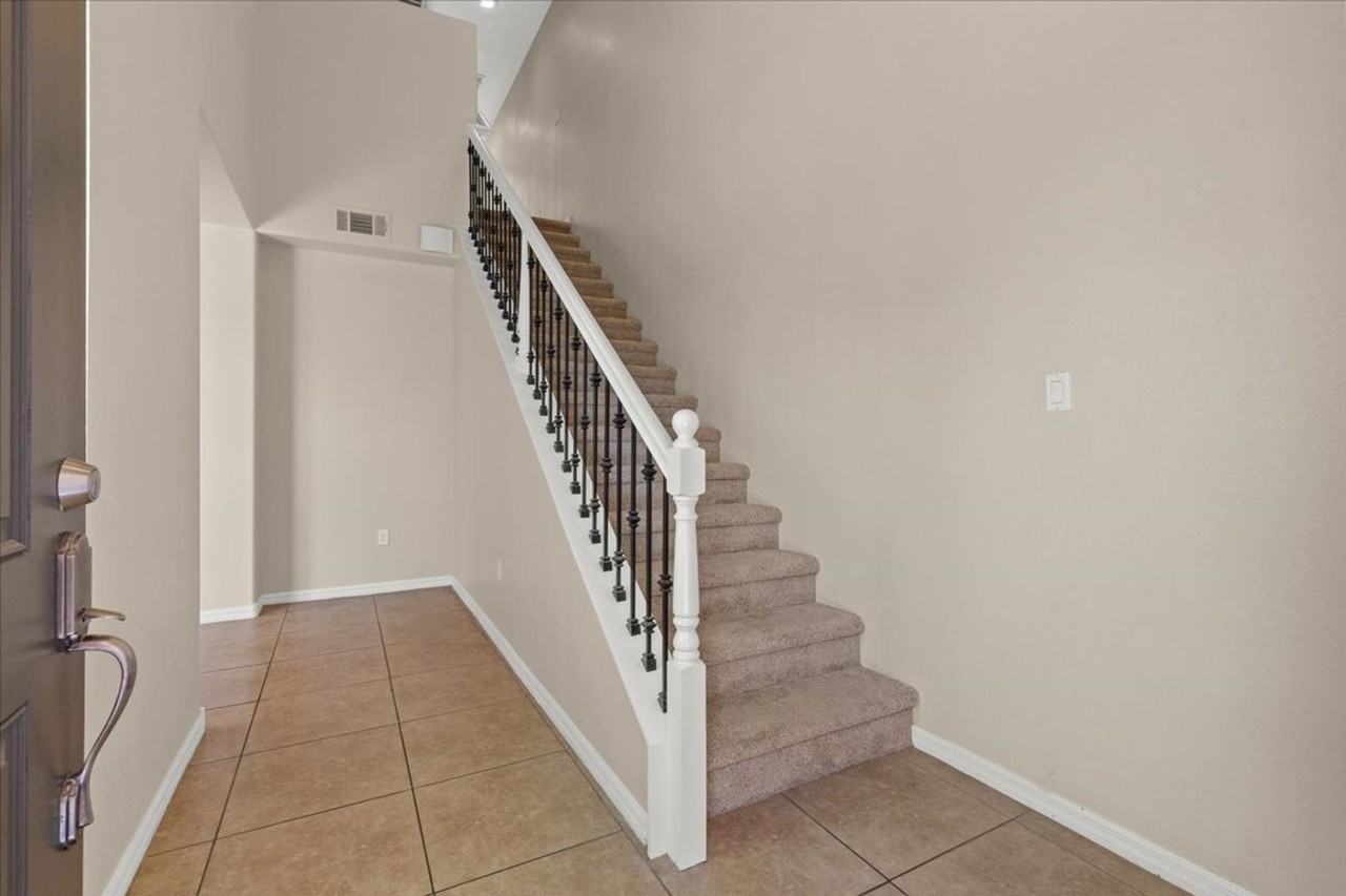 11375 Belmont Lake Dr - Photo 3 of 20