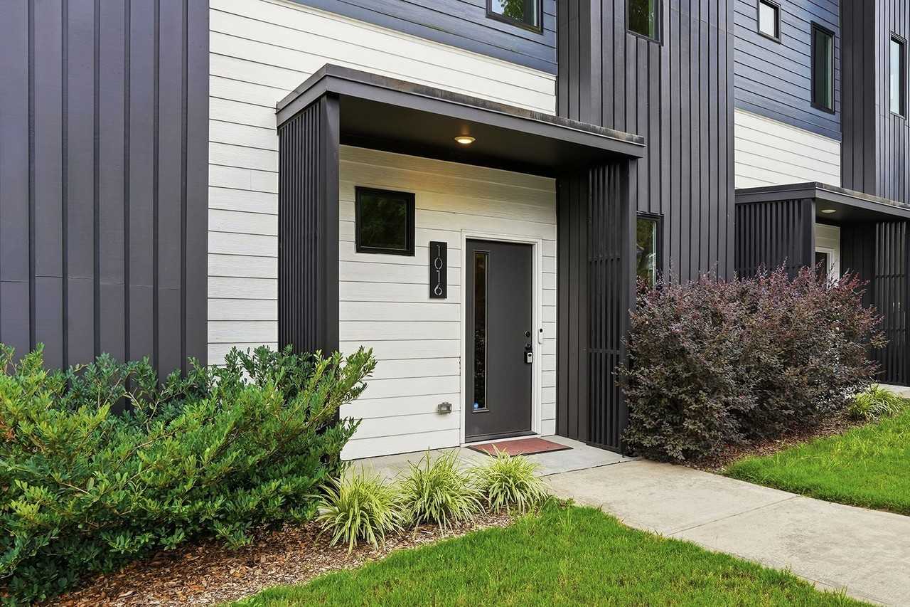 1016 Tipton St - Photo 3 of 30