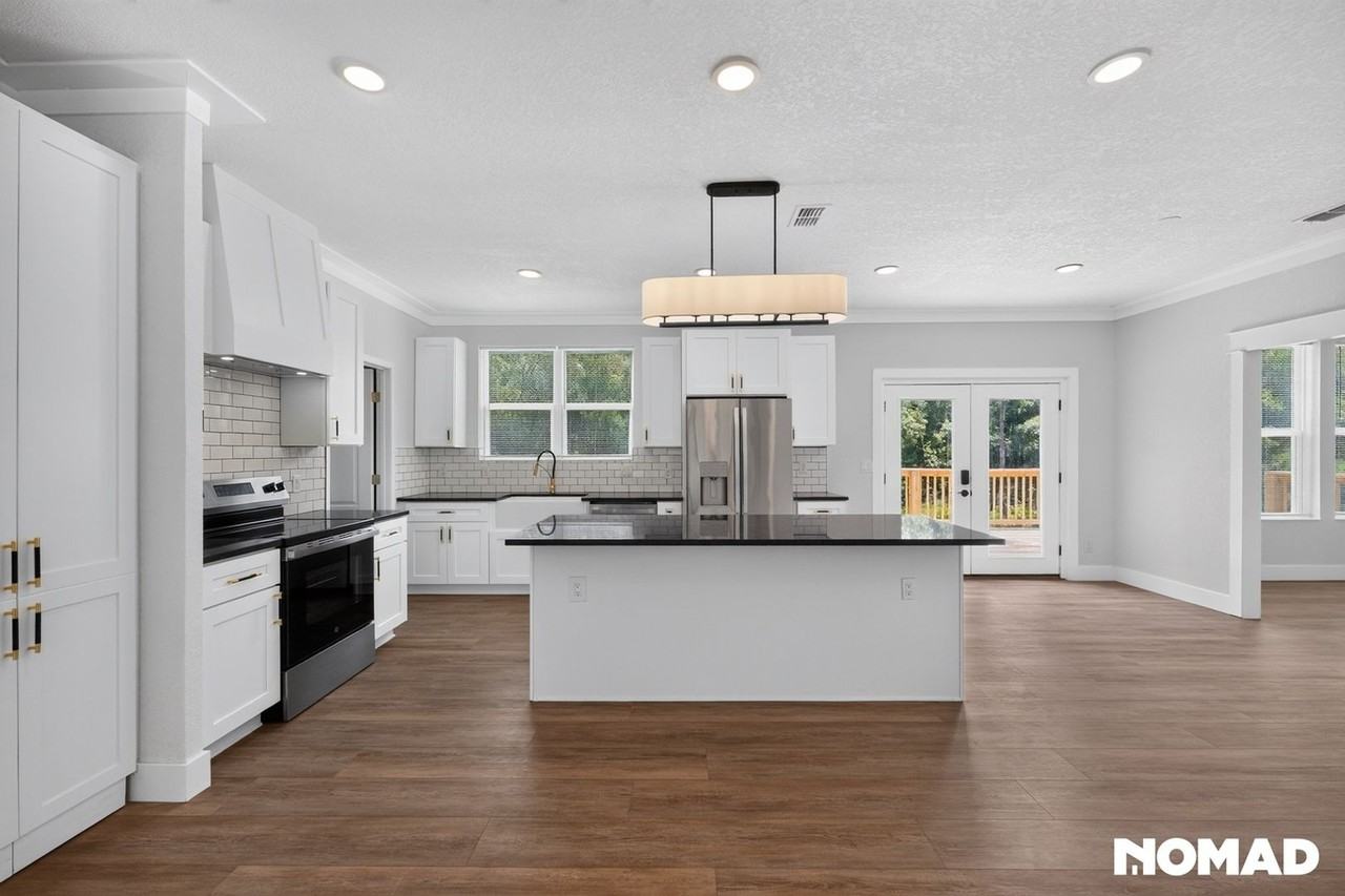 74 Conifer Cir - Photo 4 of 25